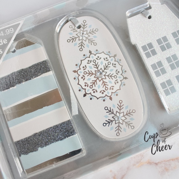 ✨ 2/$10 🎁 12 Handmade Holiday Gift Tags - Picture 3 of 7